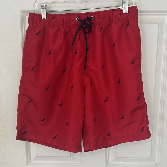 Nautica 8” quick dry sailboat print Swim Trunks shorts size medium maroon blue - Picture 2 of 7